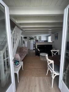 petite maison cosy avec exterieur