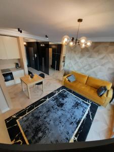 Golden MOOD City Apartment