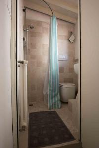 A refuge with a terrace overlooking the Duomo