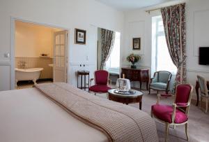 Hotels Chateau des Vigiers : photos des chambres