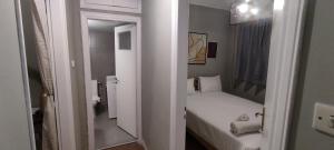 Location...Acropolis!