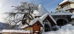 Märchenschlössel Altenstein - Pusarnitz