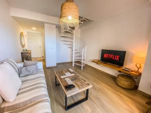 Tarifa Cozy House - Penthouse, Pool, Parking