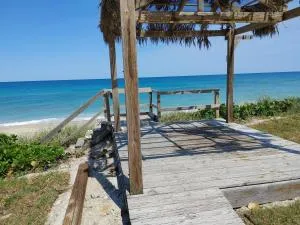 Melbourne Beach Florida Townhouse ocean front 1.2 acre property - Мелборн-Біч