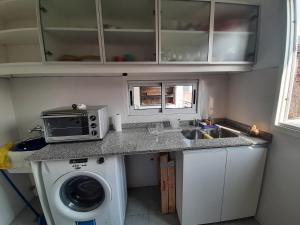 Bonpland, sol y color, dos ambientes con servicios