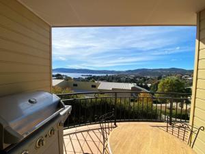 Dromaius 5 - 3BR Townhouse l Lake Views l Spa Bath l WiFi l BBQ