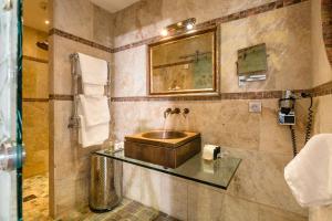 Hotels Hotel La Lagune : photos des chambres