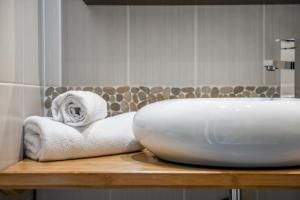 Hotels Logis Hotel de France : photos des chambres