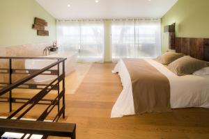 Hotels Hotel La Lagune : photos des chambres