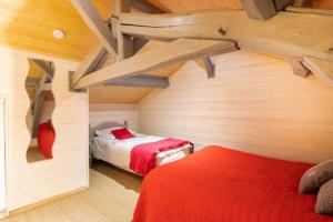 Maisons de vacances Gite Tour du Rocher : photos des chambres