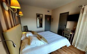 Hotels Hotel Les Hauts de Moureze : photos des chambres