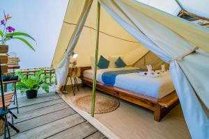 Green Valley Veal Pouch