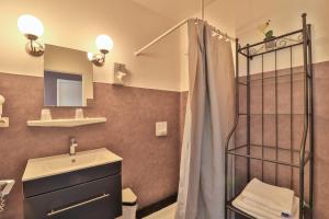 Hotels Hotel Les Flots Bleus : Chambre Double Standard