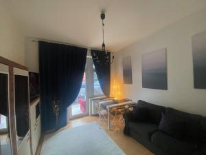 Central 3 Room Apartment ideal for 2 to 4 guests with parking