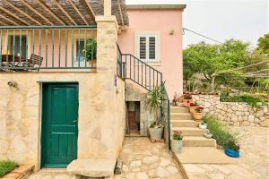 TEUTA Holiday house in National Park