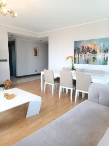 Luxury Fully Equipped 3BR 2BA Apartment by Siena Suites