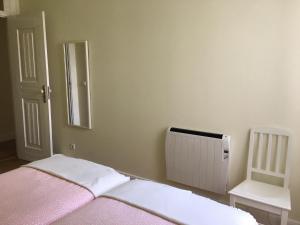 Summer house with BBQ and Garden