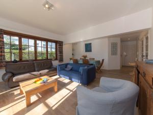 Apartment Jong & Blij 2 ground floor with garden by Interhome