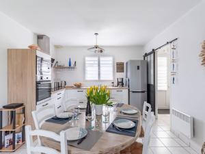 Maisons de vacances Holiday Home La Perle de Damgan by Interhome : photos des chambres