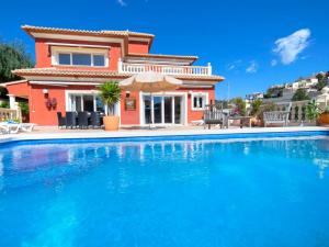Holiday Home Fleur by Interhome