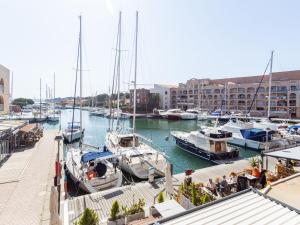 Apartment Port de la Gavine I-1 by Interhome