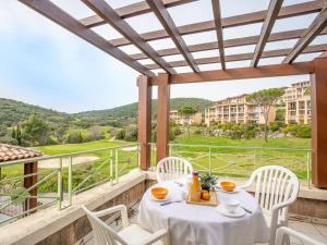 Studio LEsquinade - J3 402 by Interhome