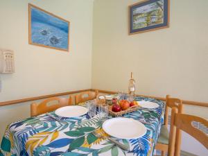 Studio LEsquinade - J3 402 by Interhome