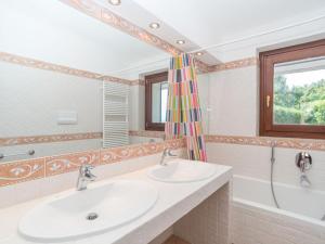 Villa Malvasia by Interhome img13