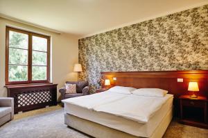 Mokrice Castle Estate