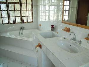 Tri-Angle B&B and Wellness Salon