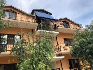 Hotel Gjinaj - Sakës