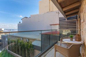 Evangelia Casa, comfy stay, centrally, with views!