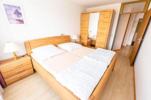 Ferienwohnpark Immenstaad am Bodensee Zwei-Zimmer-Apartment 51 08