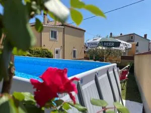 Holiday House Emma - Škatari