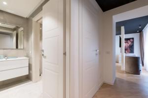 Brera Premium Apartment near Duomo Wifi