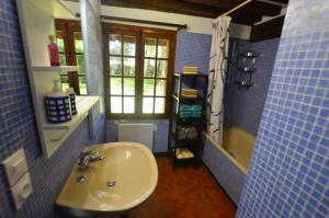 Maisons de vacances Maison de 2 chambres avec jardin clos et wifi a Berthouville : photos des chambres