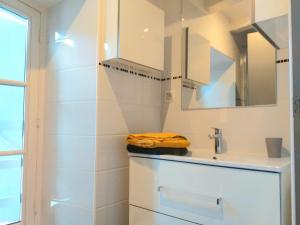 A la Grosse Armée - Dans hôtel particulier, hypercentre avec garage, au calme