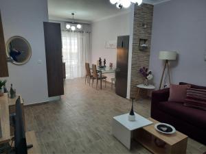 SummerSense Apartment