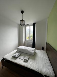 Appartements Charmant T2 bis proche Gare et Centre Ville - Parking proche : photos des chambres