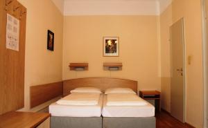 Small Double Room room in Hotel Graf Stadion