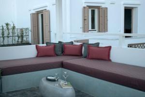 Aurora Apartment (Pera Gialos)