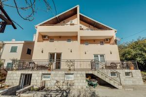 Apartmani Mara