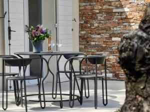 Appartements Studios independants dans grand Domaine en pleine nature : photos des chambres