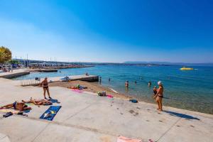 Apartment in Malinska Insel Krk 13004 