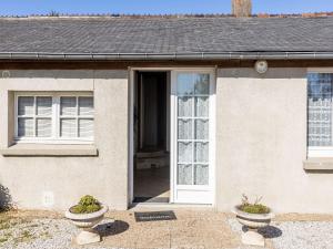 Maisons de vacances Blissful Holiday Home with Garden Terrace and Barbecue : photos des chambres