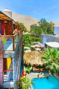 Banana's Adventure Hostel - Ика