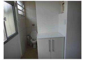 Guarujá, apartamento a 100 metros da praia da enseada.