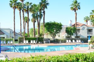 Desert Breezes Resort