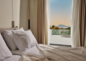 Amaroo Suites - 3-star hotels in Laganas