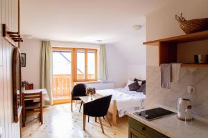 Ana Antloga Apartments